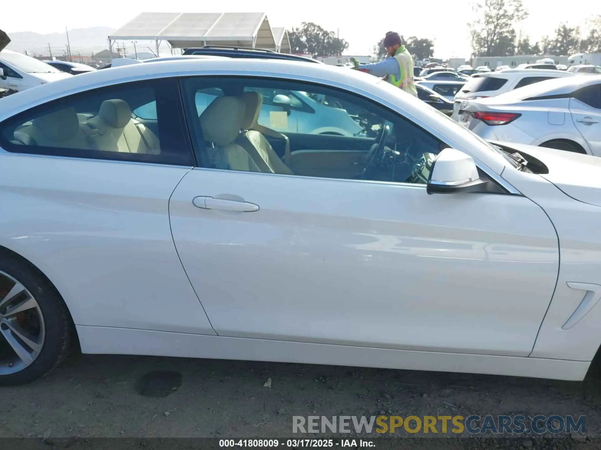 14 Photograph of a damaged car WBA4W3C53KAF92984 BMW 430I 2019
