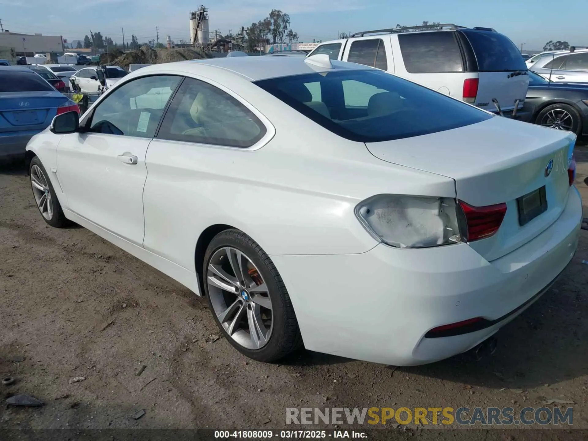 3 Photograph of a damaged car WBA4W3C53KAF92984 BMW 430I 2019