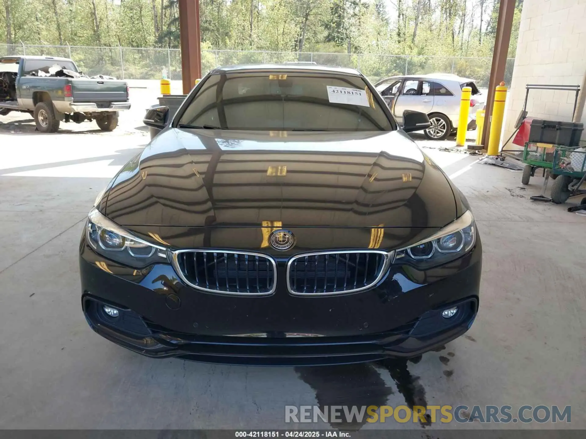 12 Photograph of a damaged car WBA4W3C59KAF93718 BMW 430I 2019