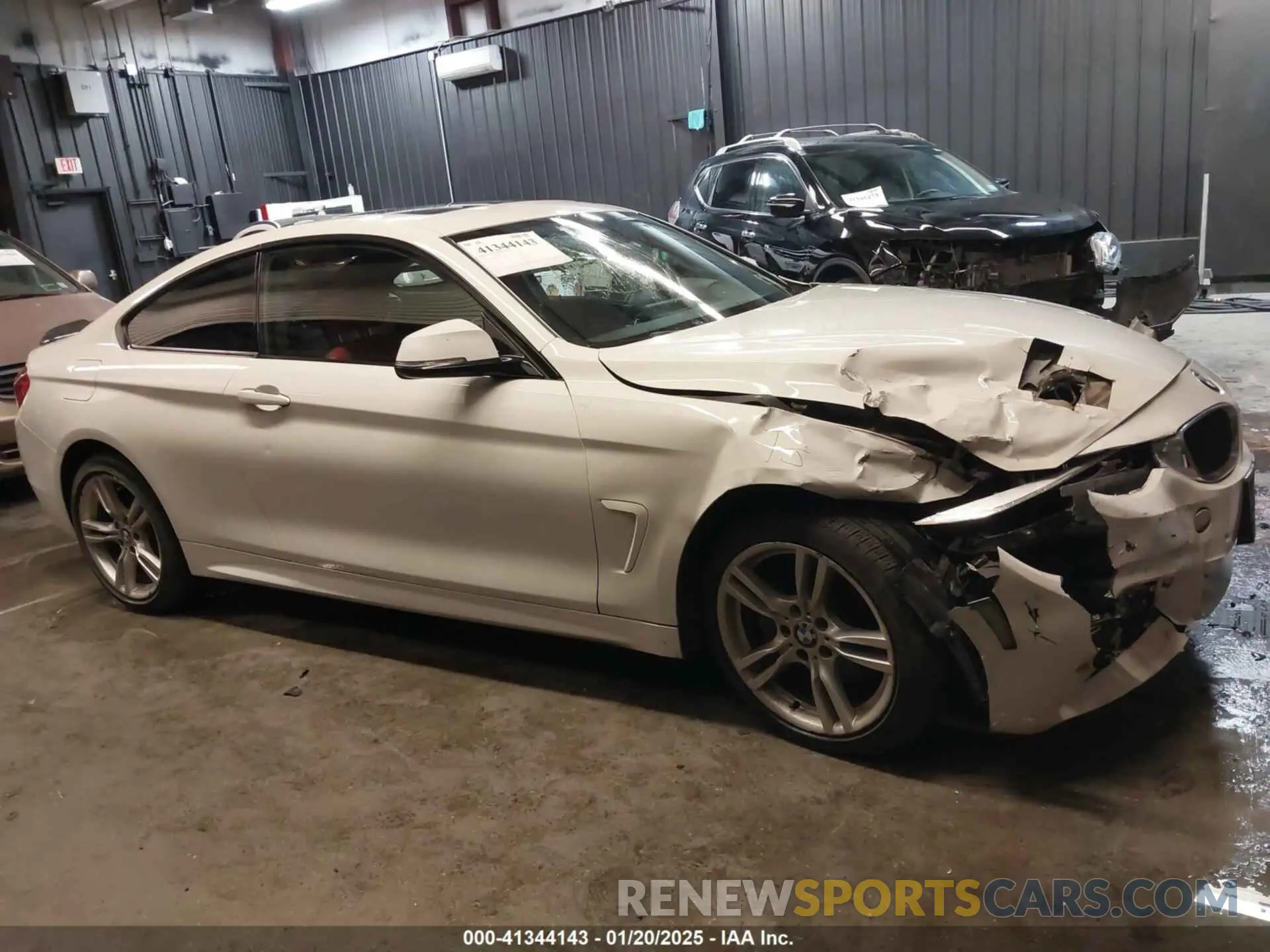13 Photograph of a damaged car WBA4W5C50KAE49423 BMW 430I 2019