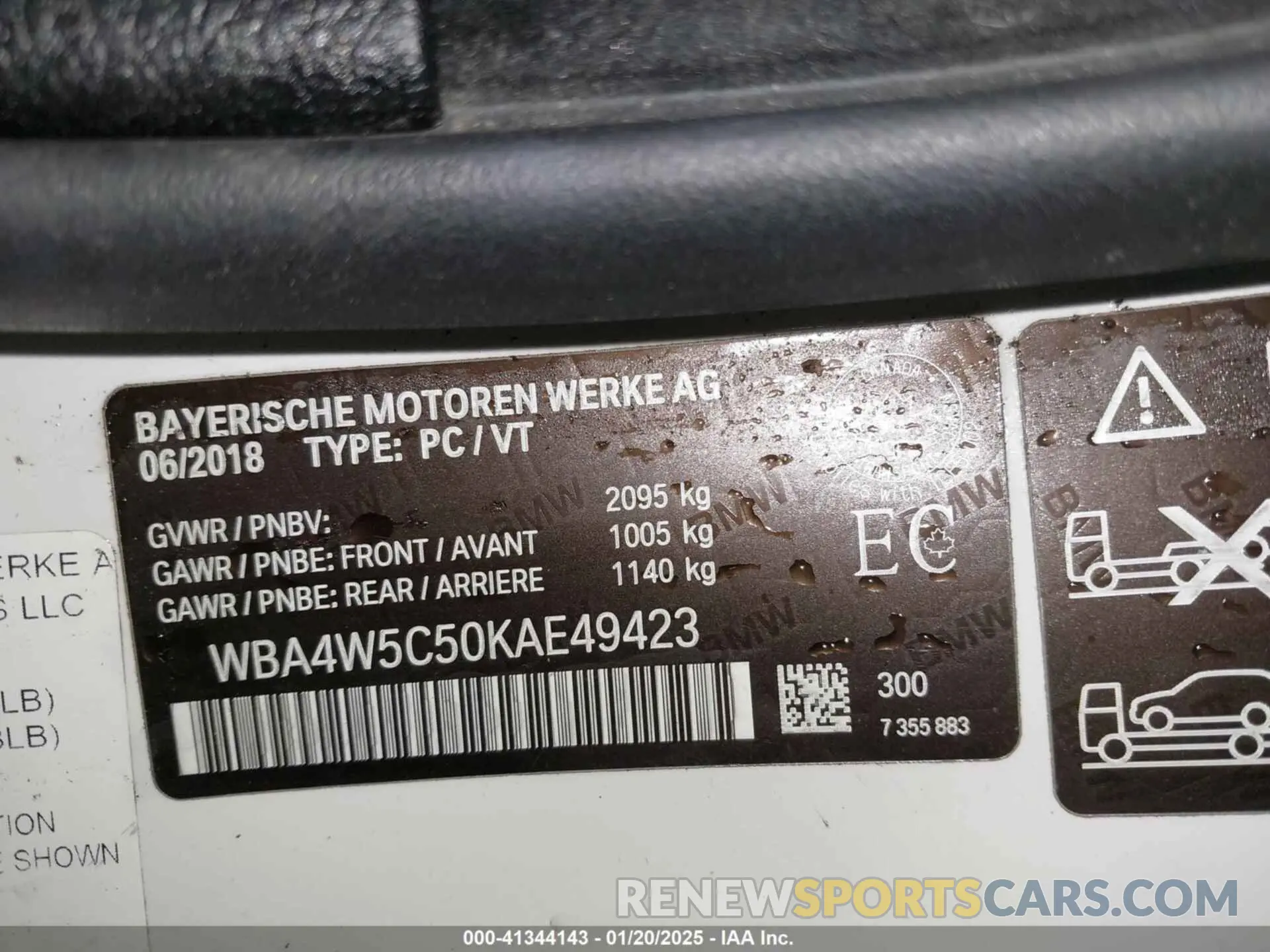 9 Photograph of a damaged car WBA4W5C50KAE49423 BMW 430I 2019