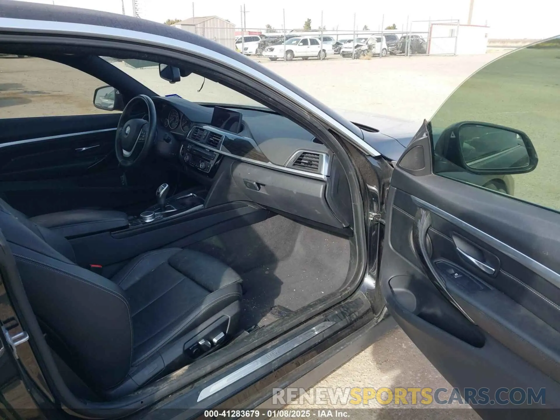 5 Photograph of a damaged car WBA4W3C00LAG91526 BMW 430I 2020