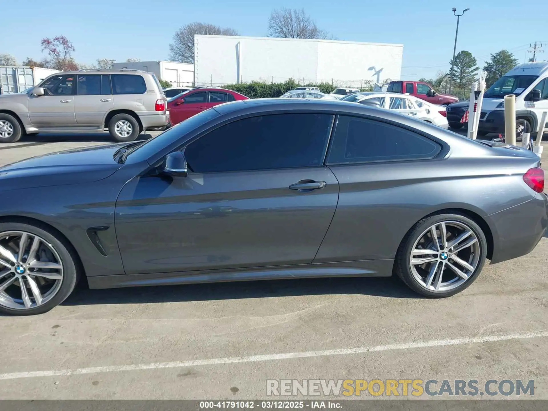 15 Photograph of a damaged car WBA4W3C00LFH55972 BMW 430I 2020