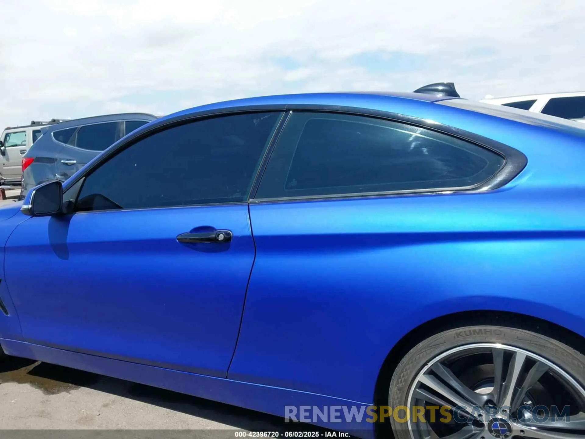 14 Photograph of a damaged car WBA4W3C02LFH16817 BMW 430I 2020