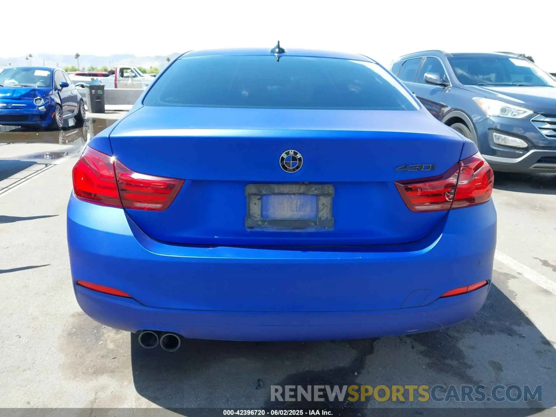 16 Photograph of a damaged car WBA4W3C02LFH16817 BMW 430I 2020