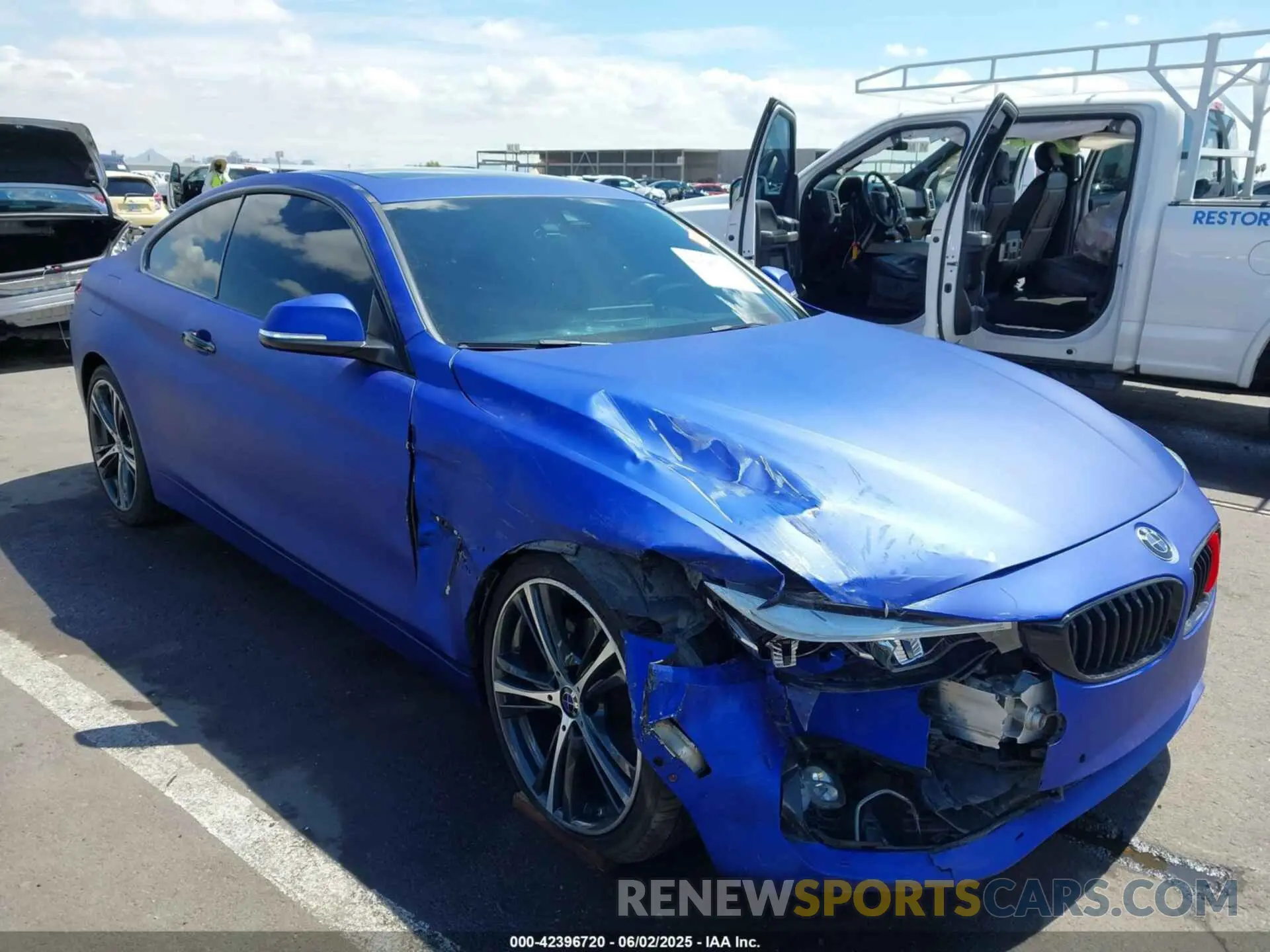 6 Photograph of a damaged car WBA4W3C02LFH16817 BMW 430I 2020