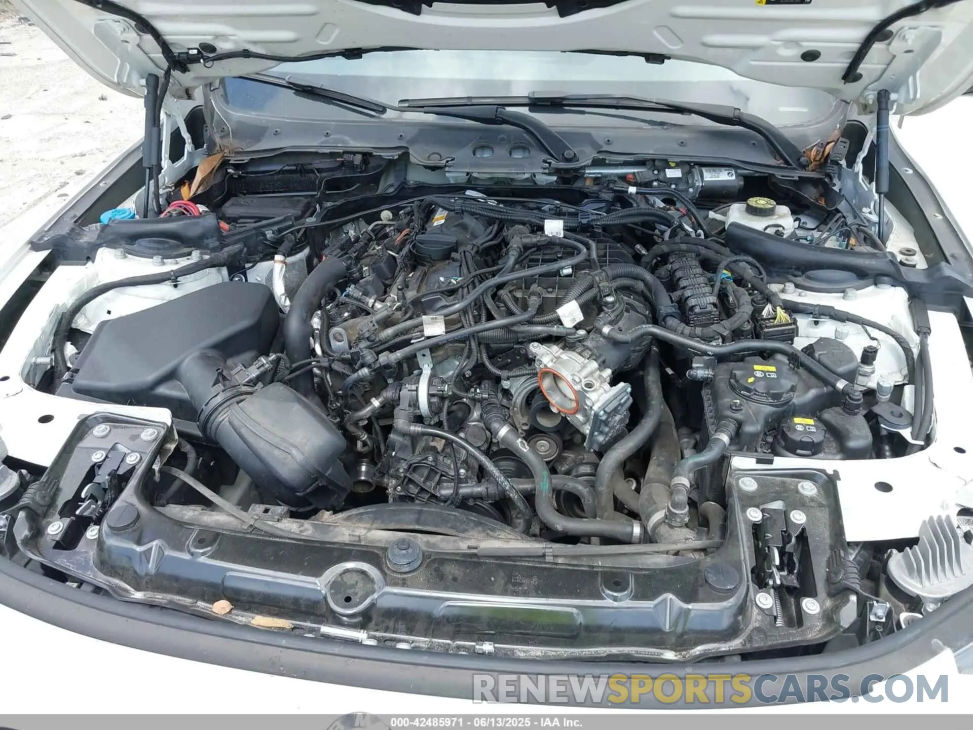 10 Photograph of a damaged car WBA4W3C05LFH08761 BMW 430I 2020