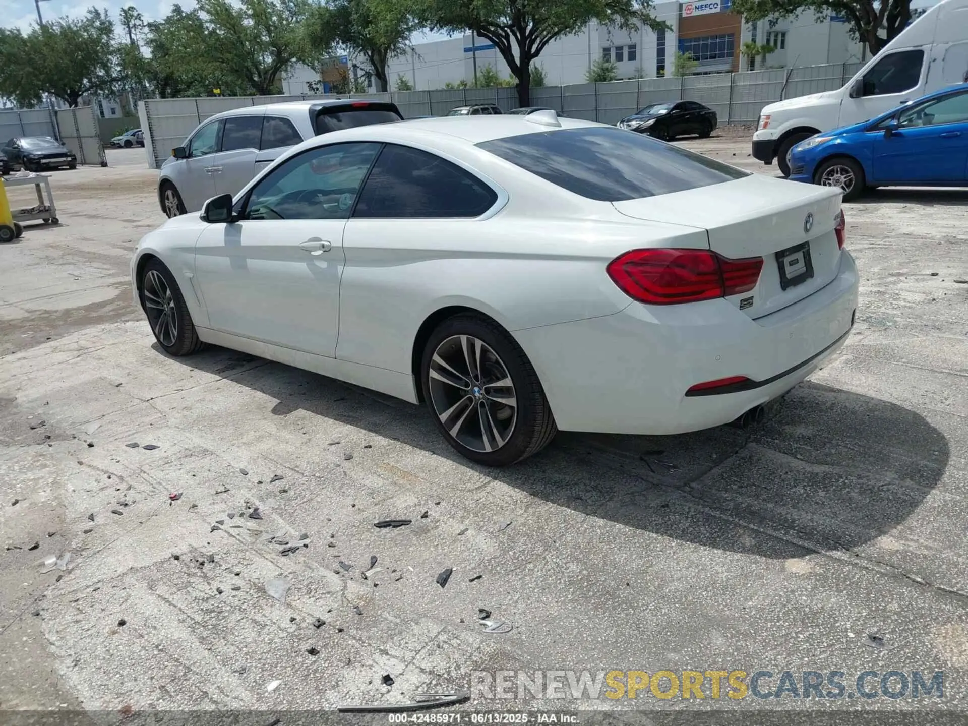 3 Photograph of a damaged car WBA4W3C05LFH08761 BMW 430I 2020