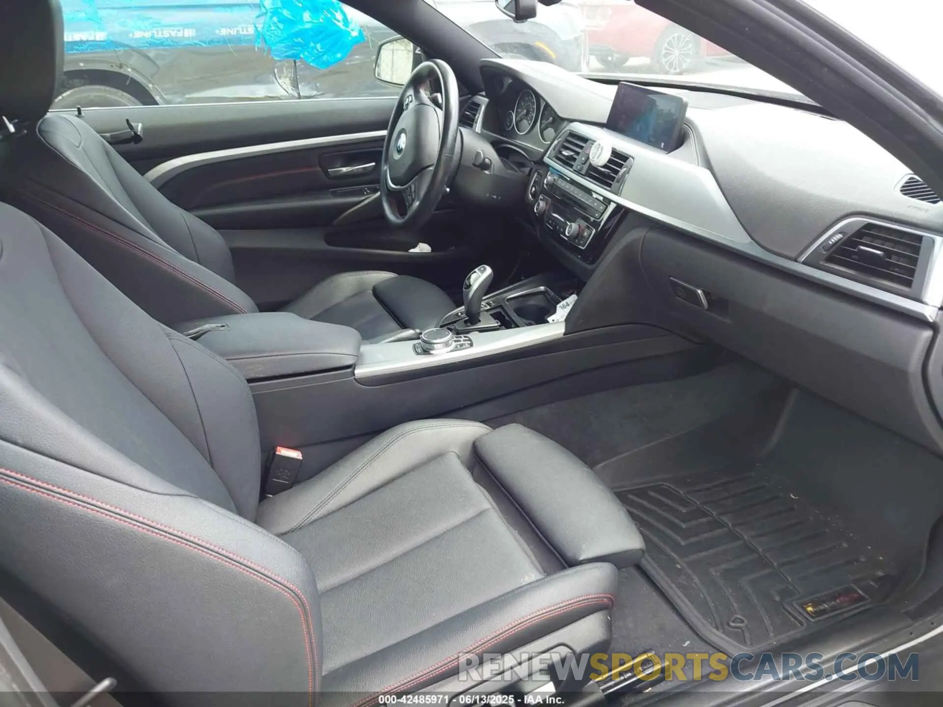 5 Photograph of a damaged car WBA4W3C05LFH08761 BMW 430I 2020