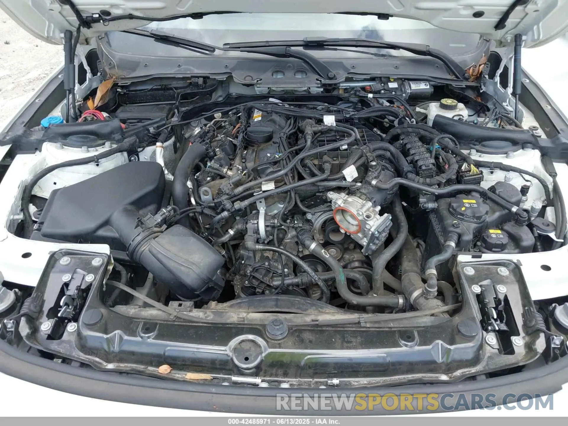 6 Photograph of a damaged car WBA4W3C05LFH08761 BMW 430I 2020