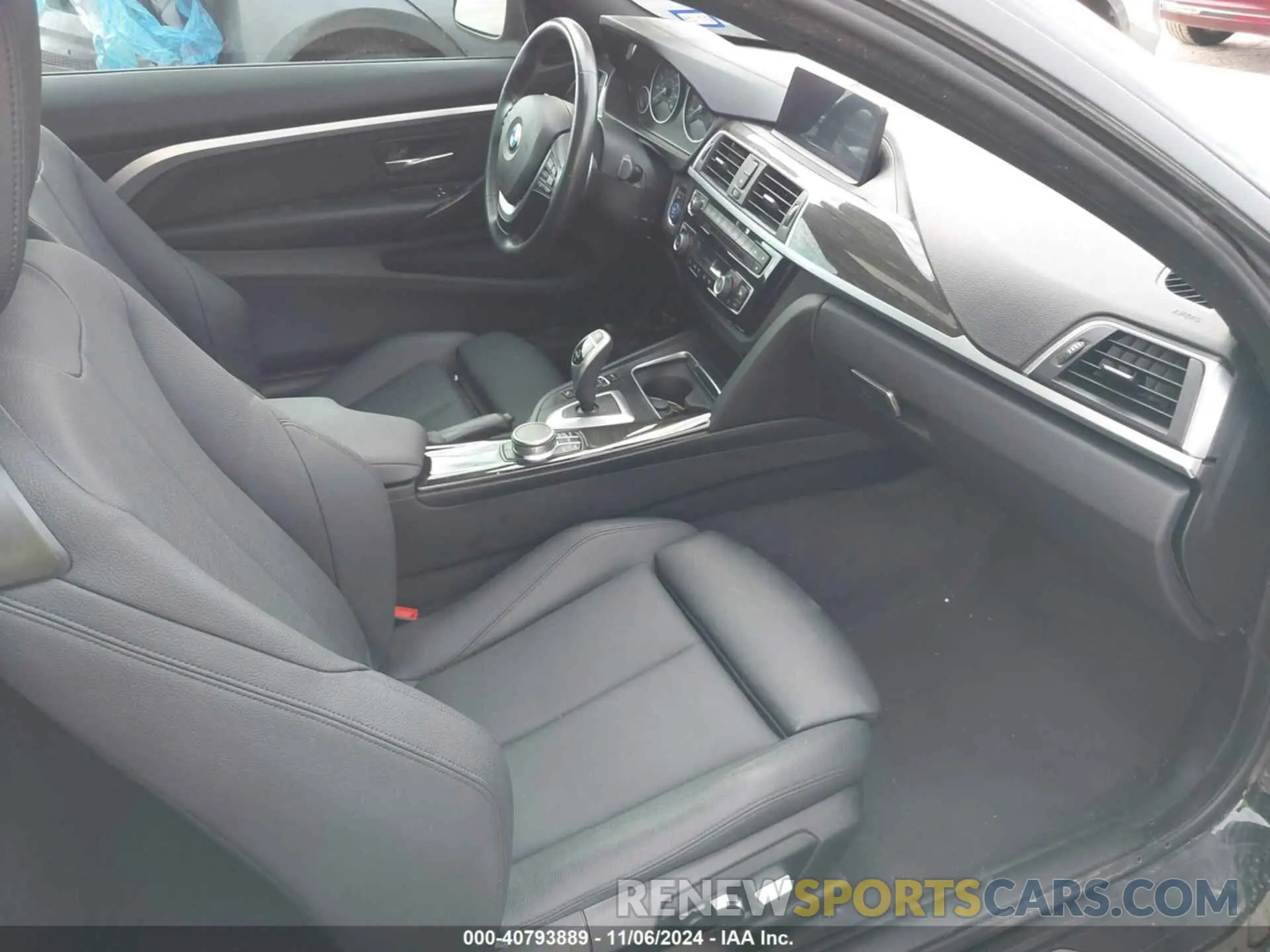 5 Photograph of a damaged car WBA4W3C09LAG91735 BMW 430I 2020