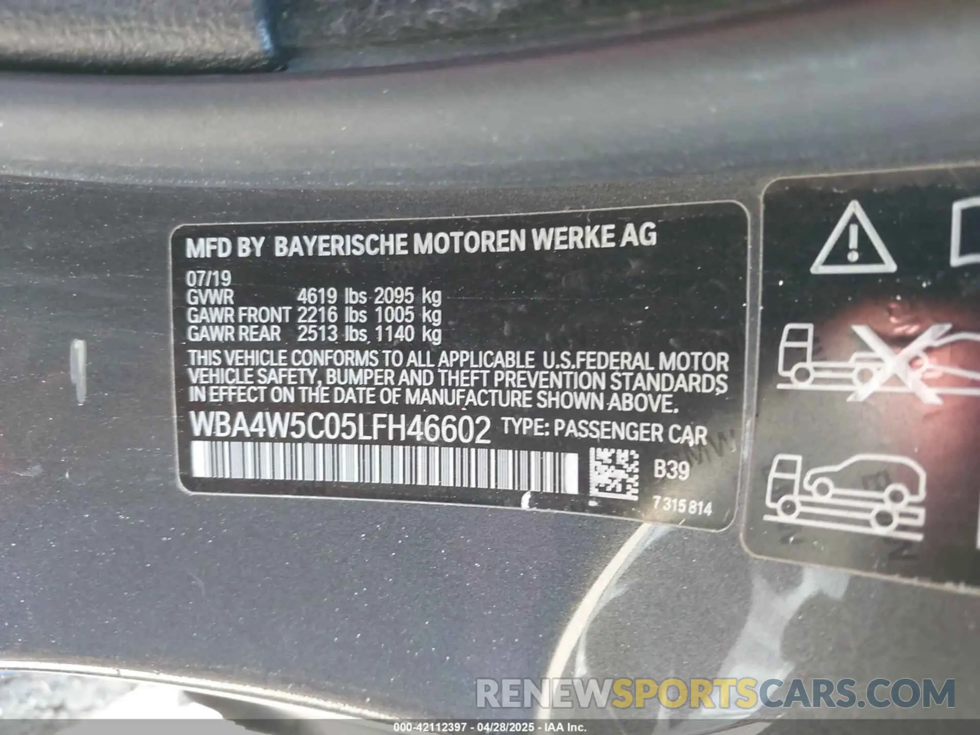 9 Photograph of a damaged car WBA4W5C05LFH46602 BMW 430I 2020