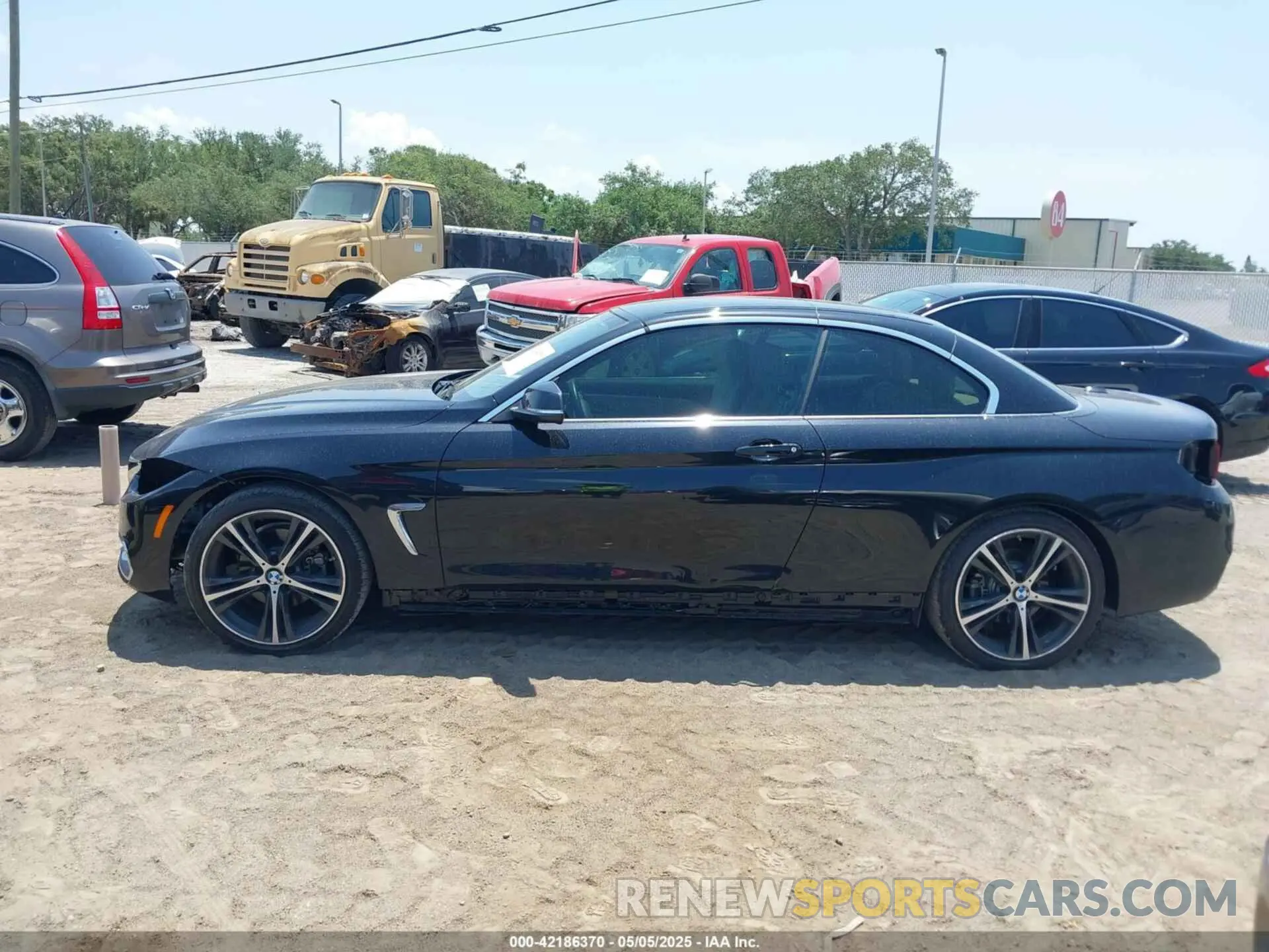 14 Photograph of a damaged car WBA4Z1C08L5R99156 BMW 430I 2020