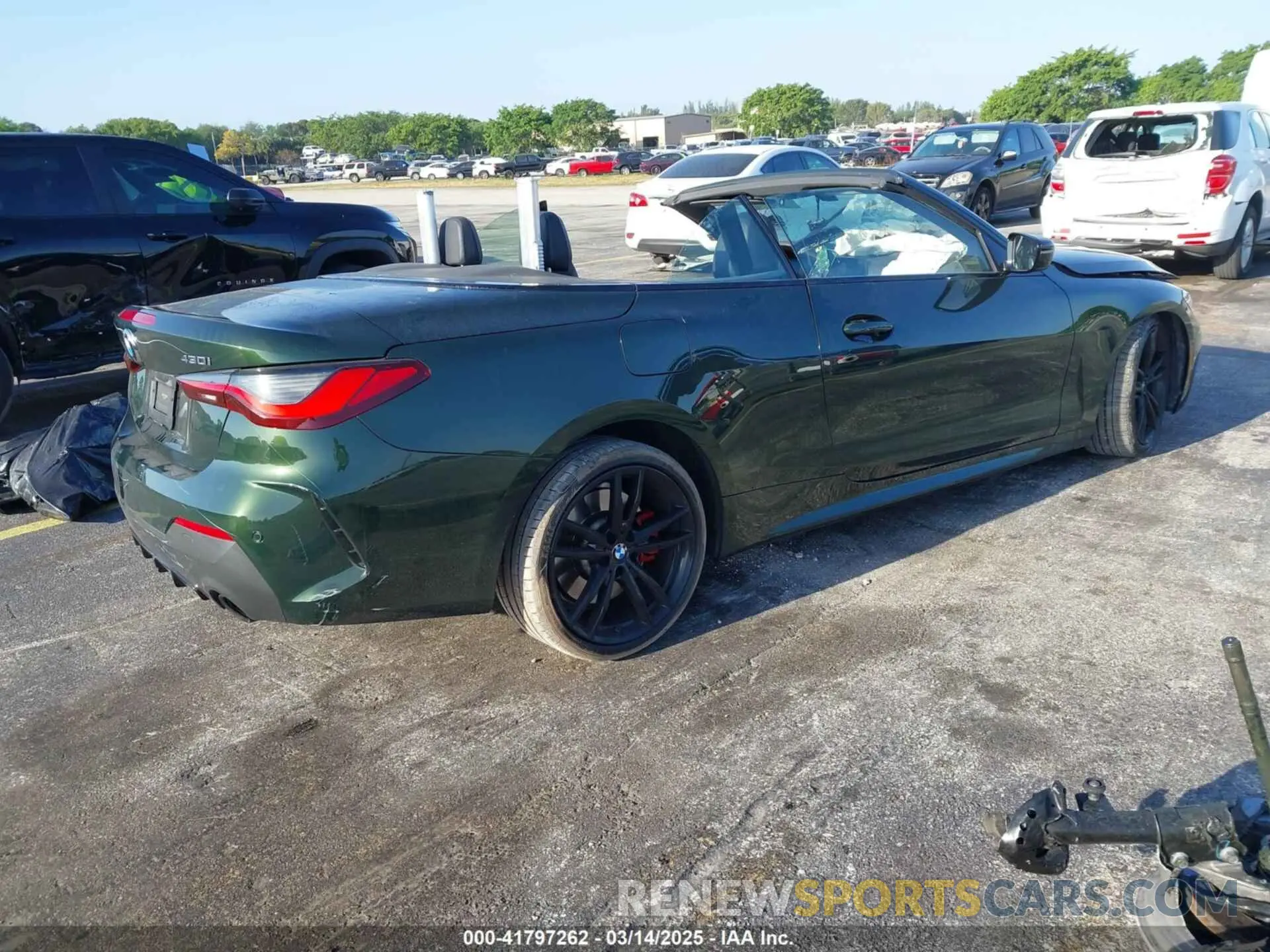 4 Photograph of a damaged car WBA23AT06MCH30369 BMW 430I 2021