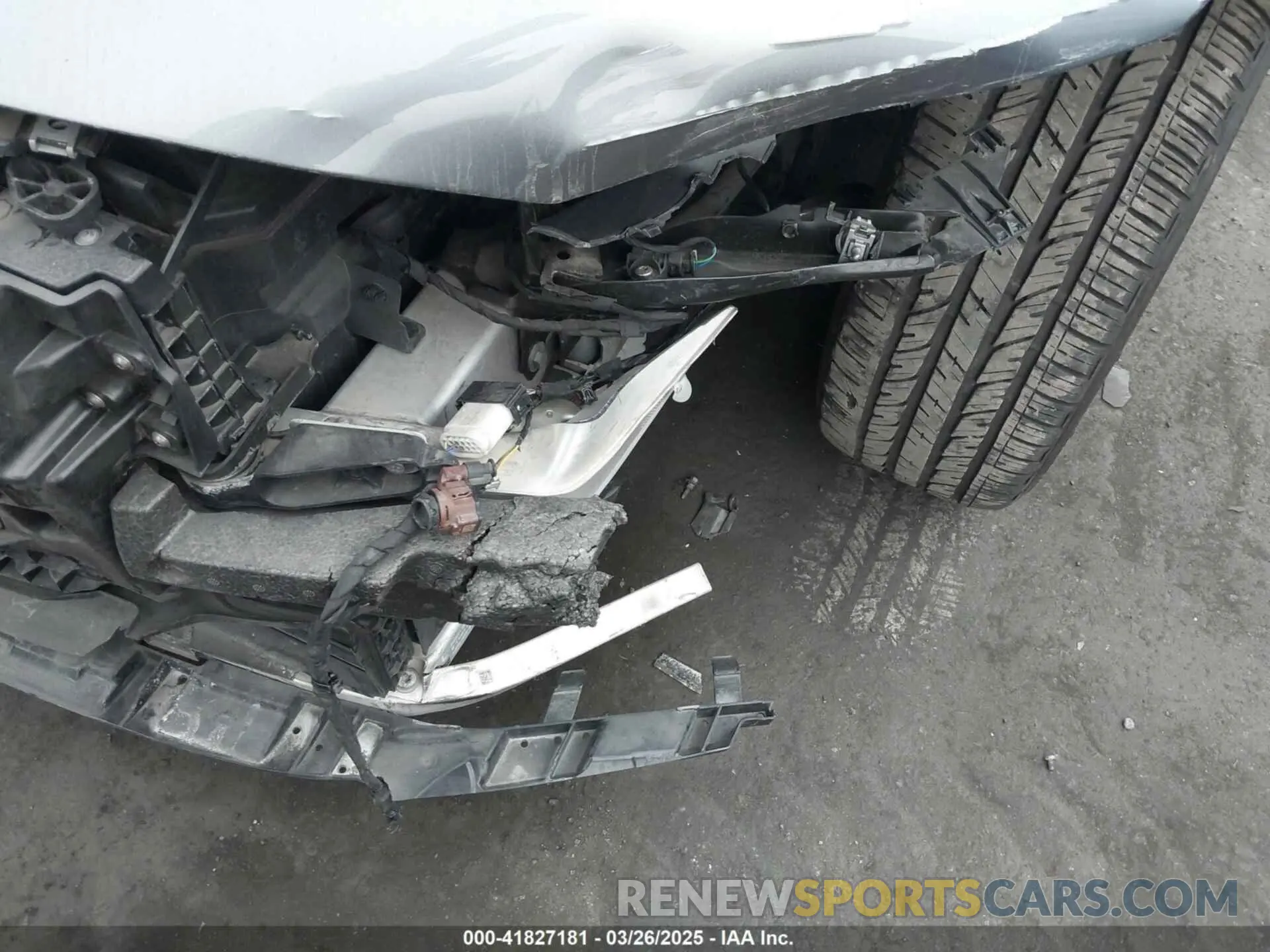 18 Photograph of a damaged car WBA23AT08MCH12990 BMW 430I 2021