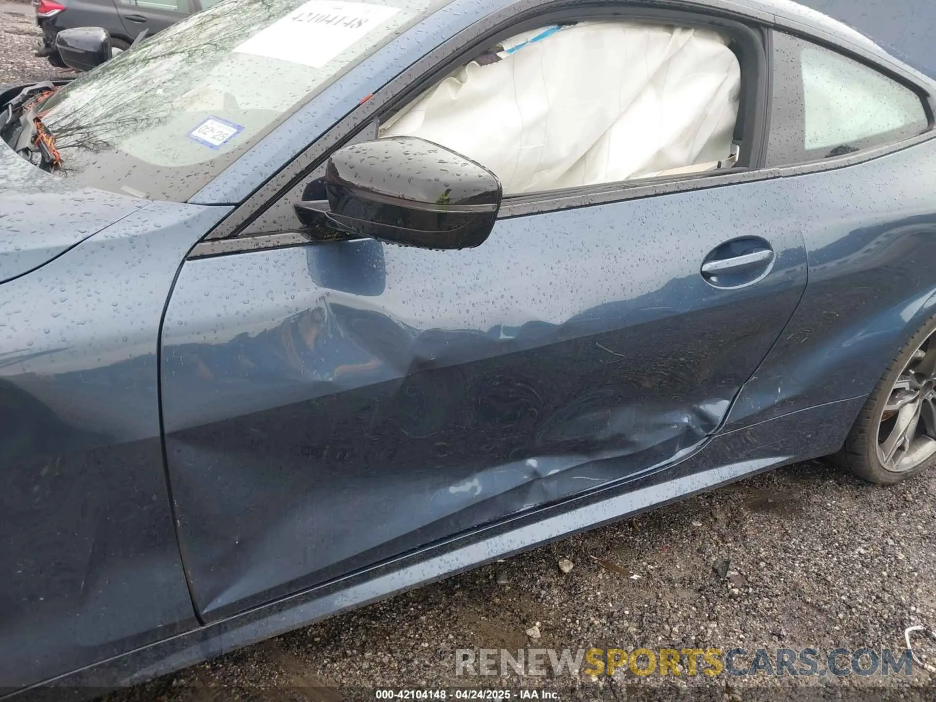6 Photograph of a damaged car WBA53AP0XMCF92827 BMW 430I 2021