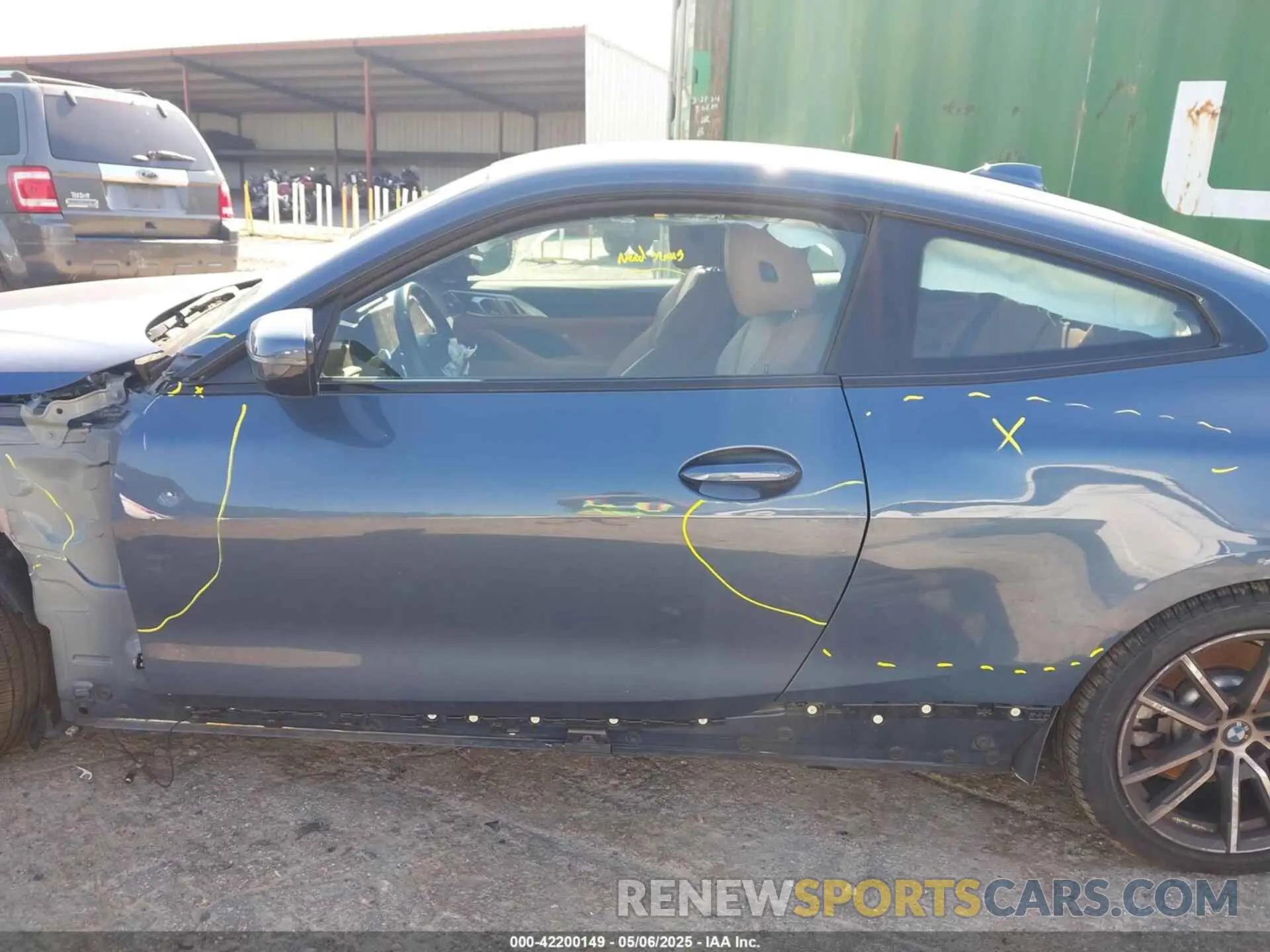 15 Photograph of a damaged car WBA73AP00NCH75602 BMW 430I 2022