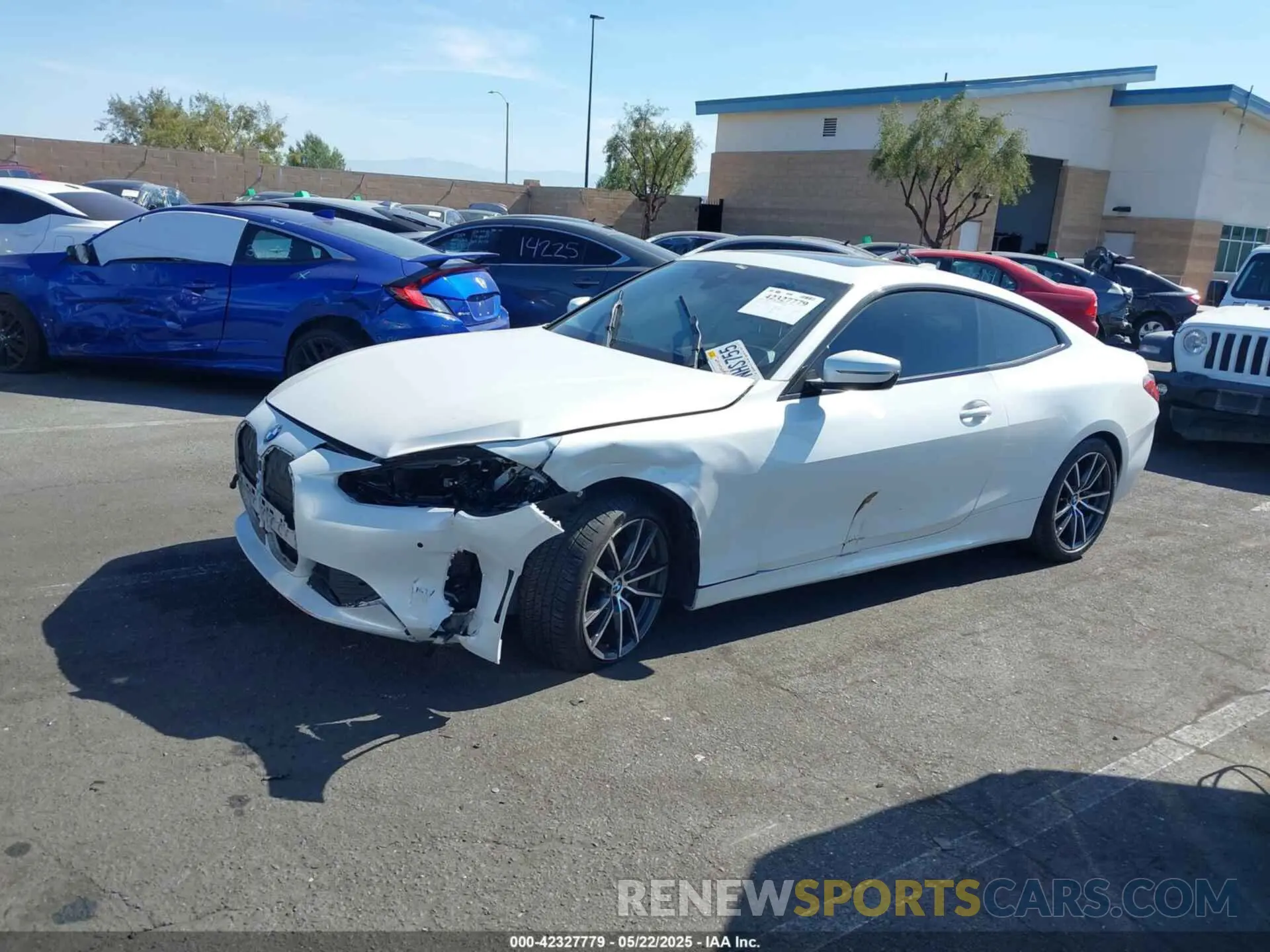 6 Photograph of a damaged car WBA73AP03NCH61029 BMW 430I 2022