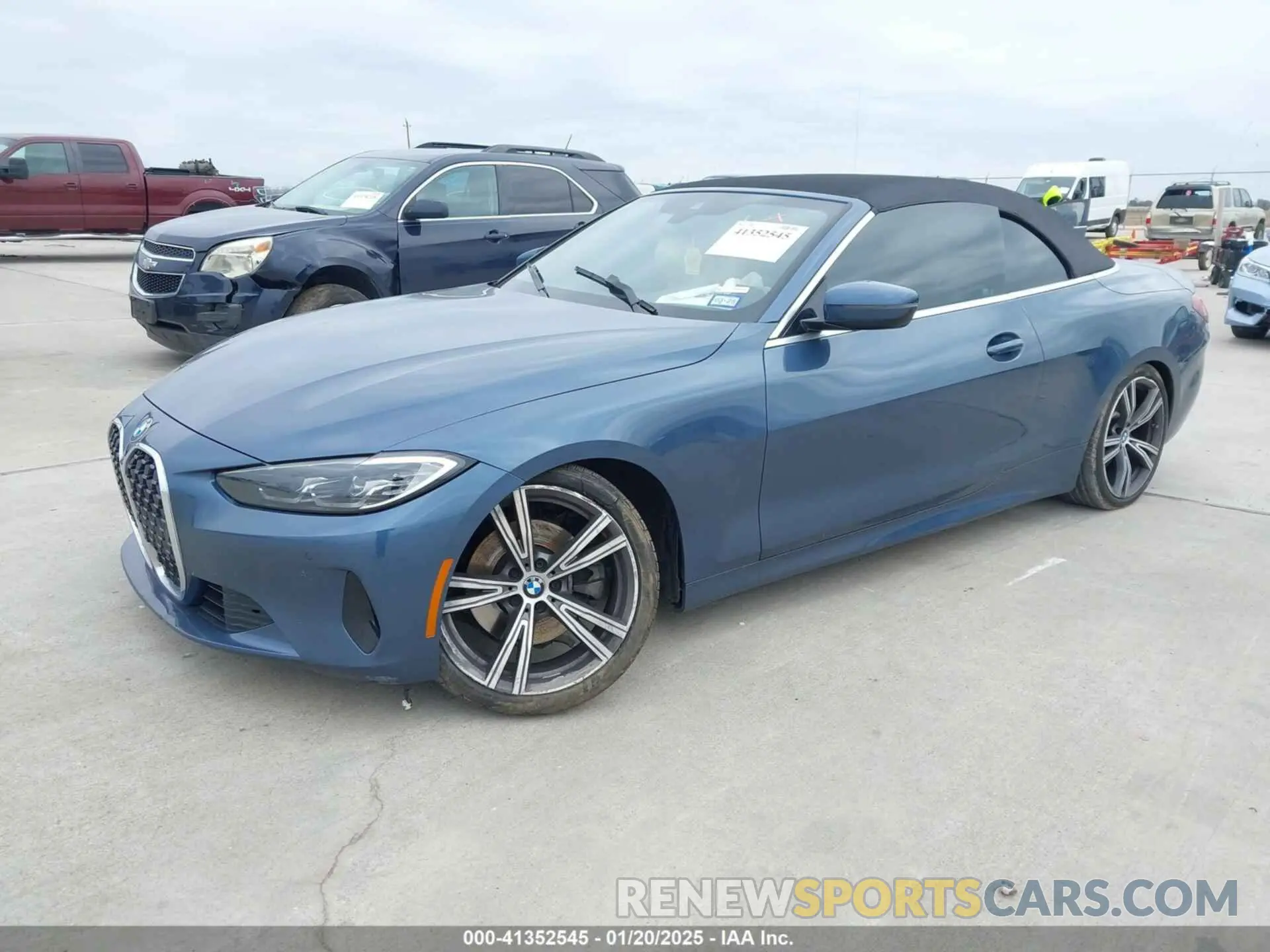 2 Photograph of a damaged car WBA23AT05PCL83537 BMW 430I 2023