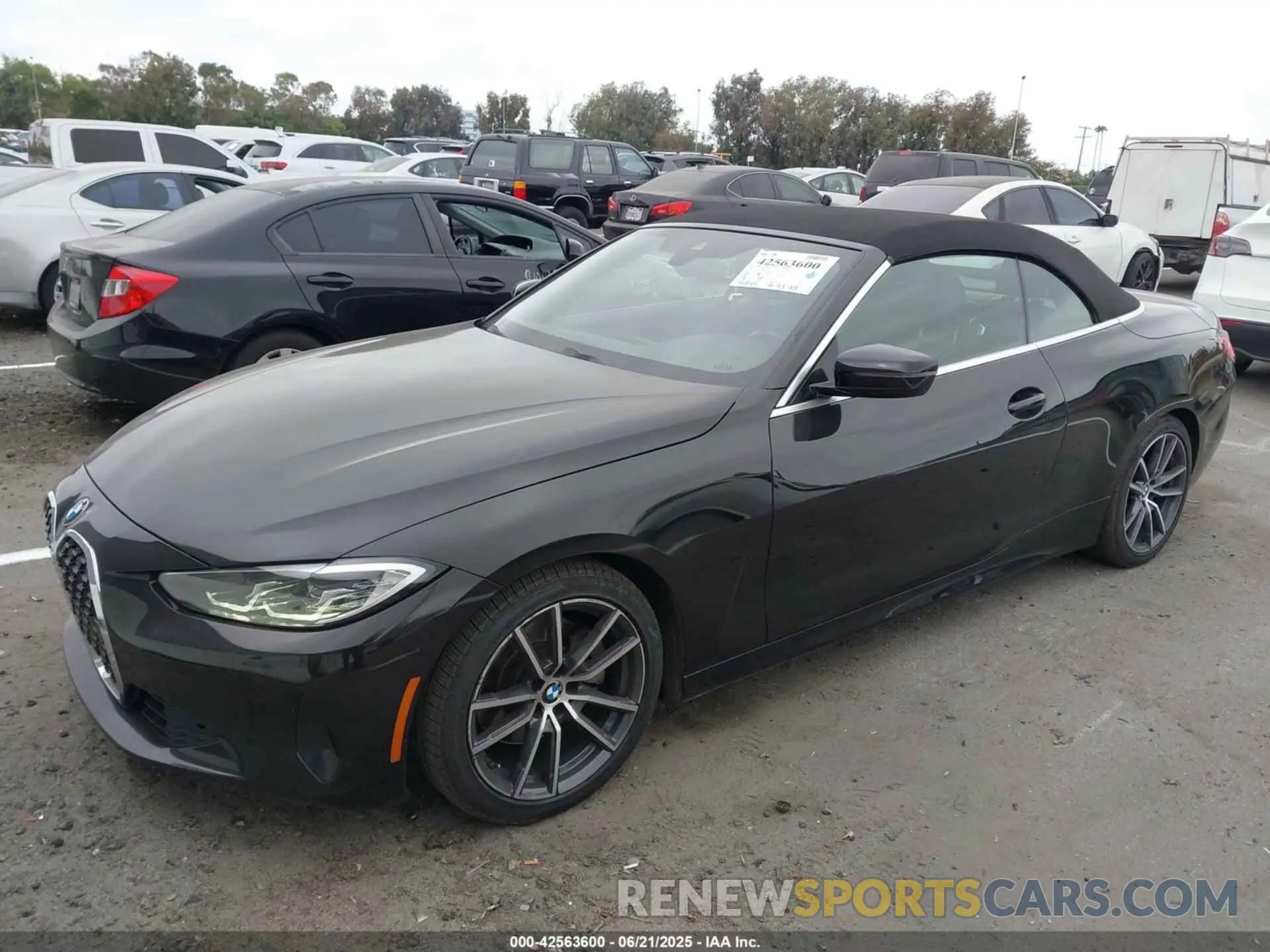 2 Photograph of a damaged car WBA23AT08PCM43813 BMW 430I 2023