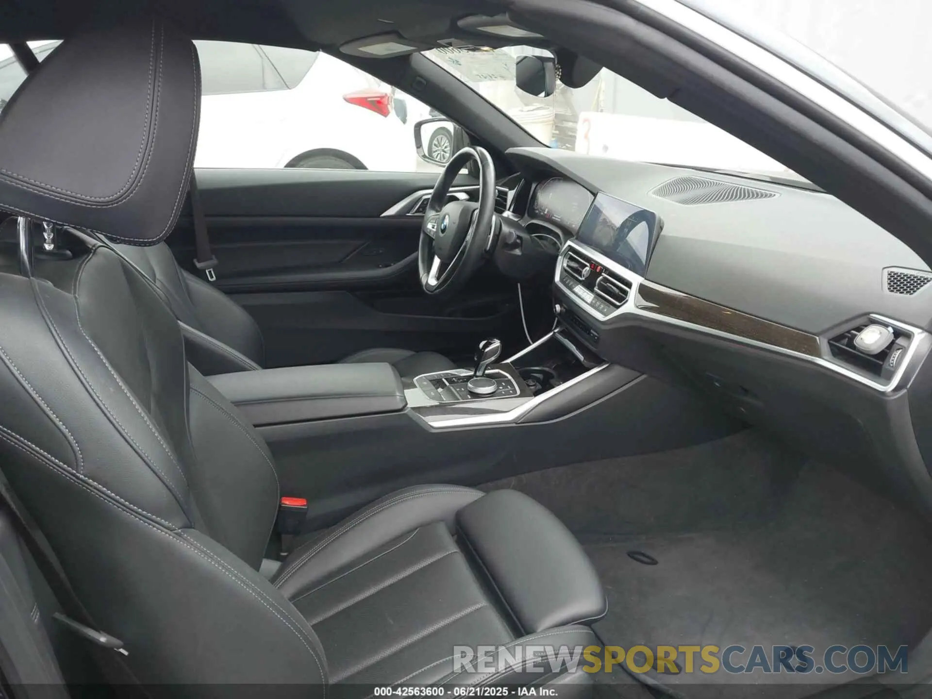 5 Photograph of a damaged car WBA23AT08PCM43813 BMW 430I 2023