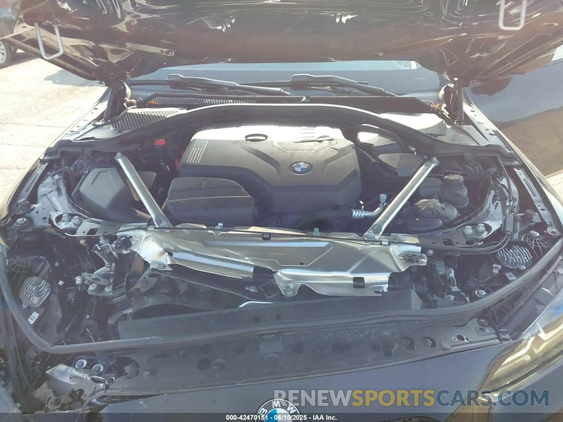 10 Photograph of a damaged car WBA73AP00PCM82945 BMW 430I 2023
