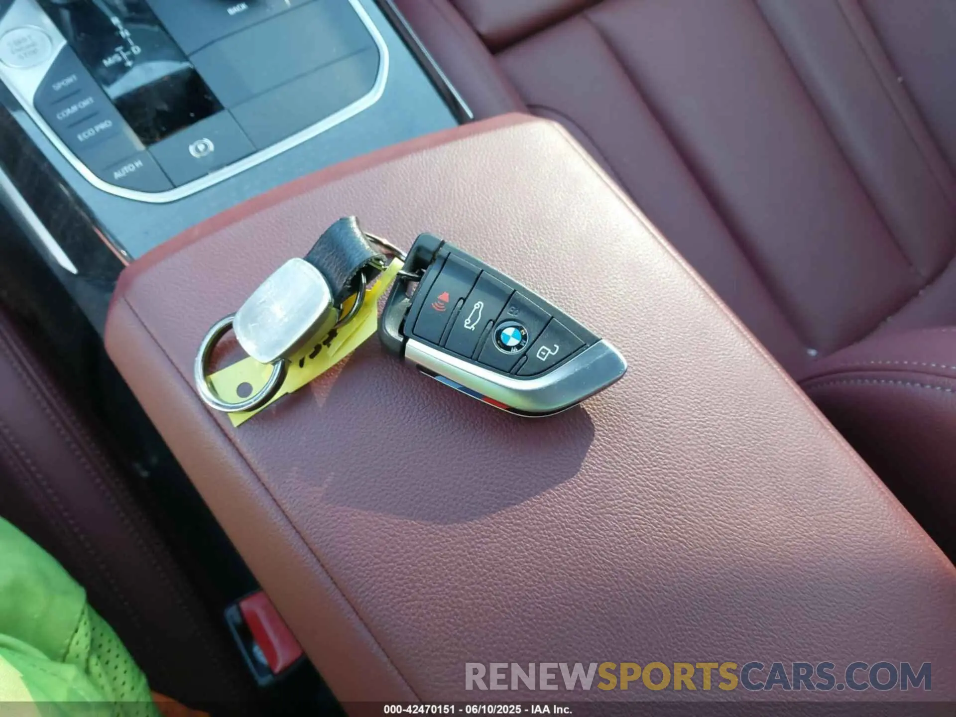 11 Photograph of a damaged car WBA73AP00PCM82945 BMW 430I 2023