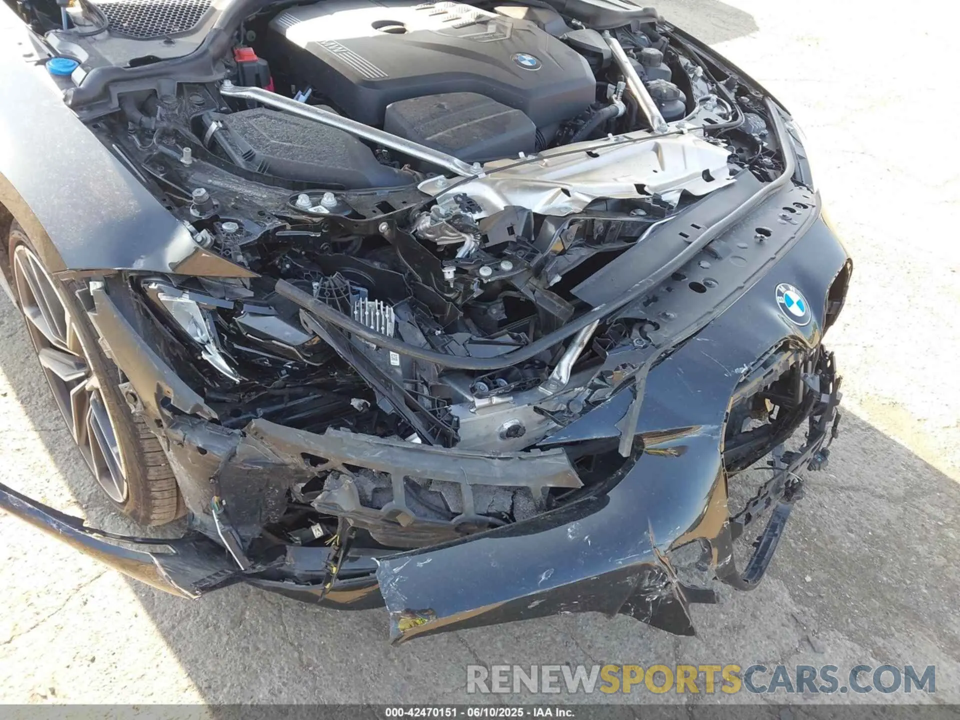 17 Photograph of a damaged car WBA73AP00PCM82945 BMW 430I 2023