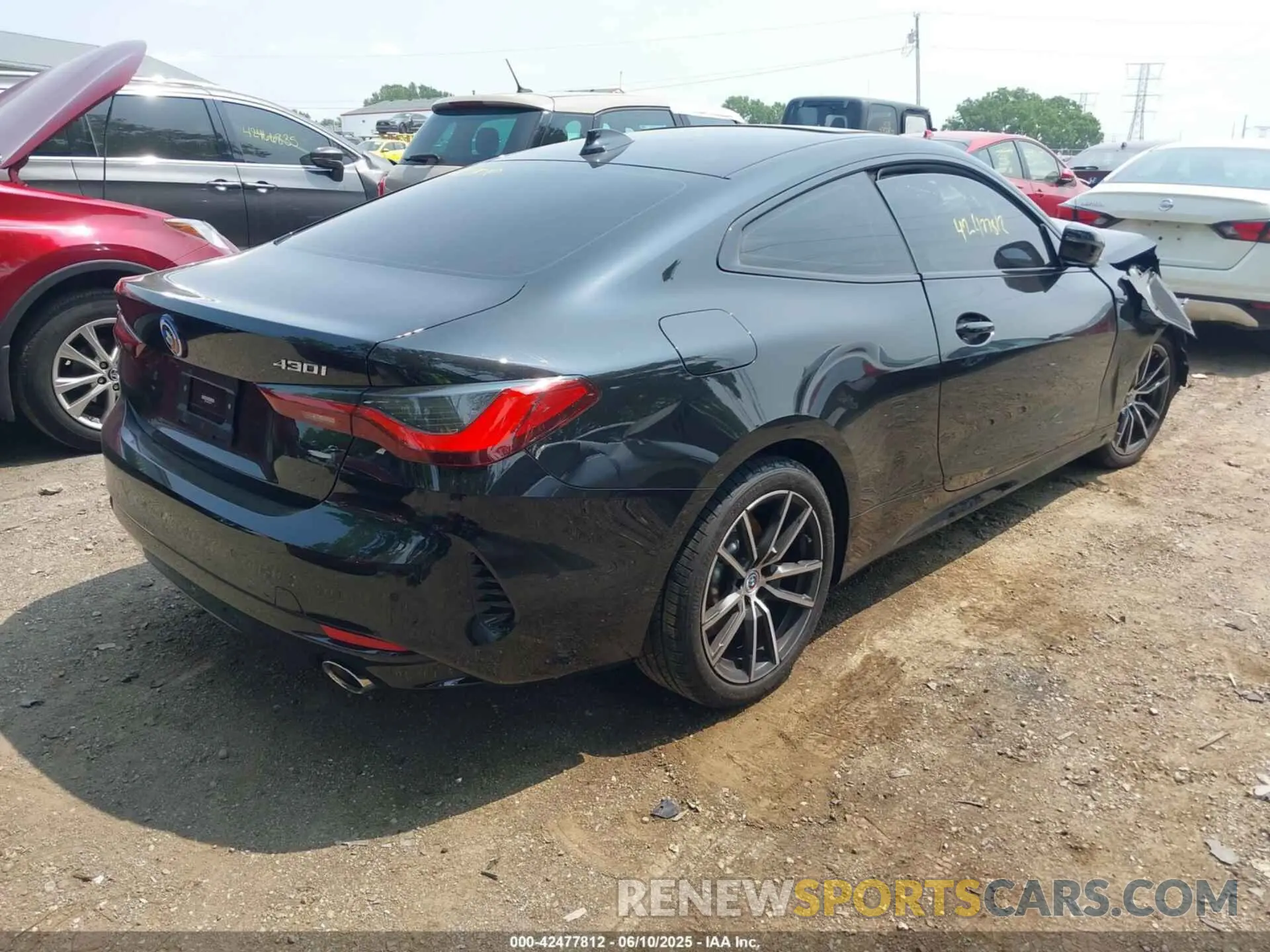 4 Photograph of a damaged car WBA73AP07PCL51446 BMW 430I 2023