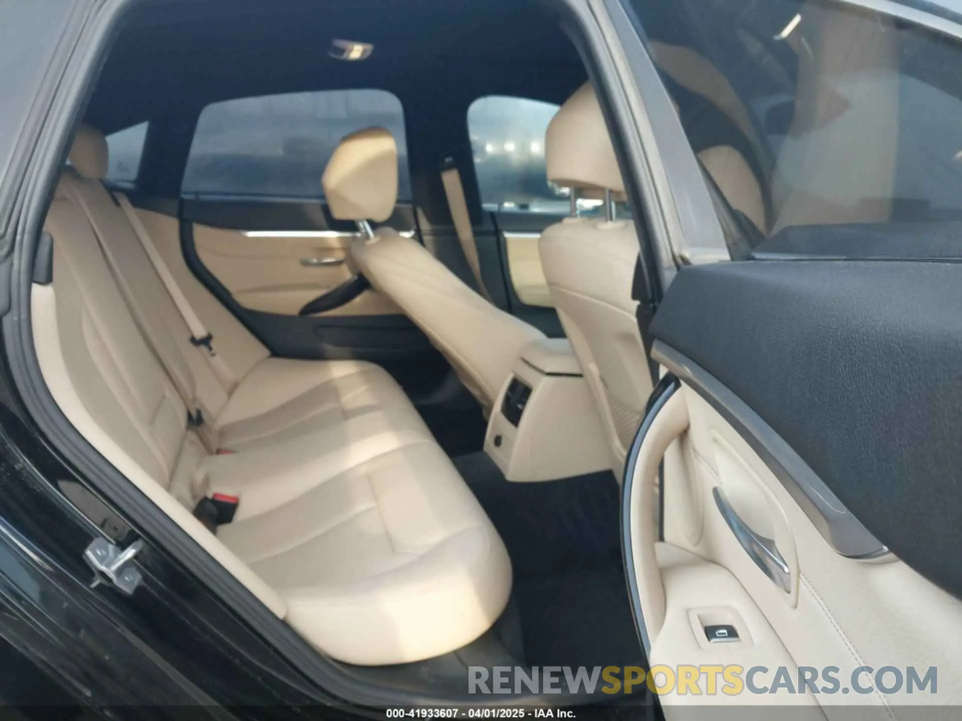 8 Photograph of a damaged car WBA4J1C53KBM17029 BMW 430I GRAN COUPE 2019