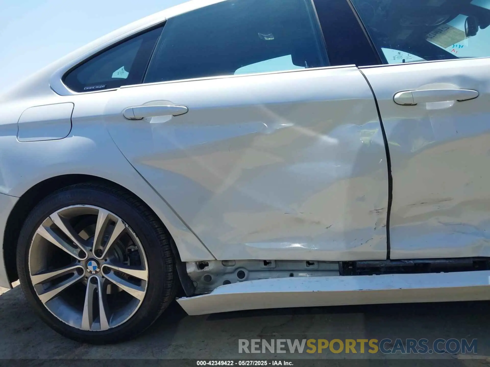 19 Photograph of a damaged car WBA4J1C54KBM14107 BMW 430I GRAN COUPE 2019