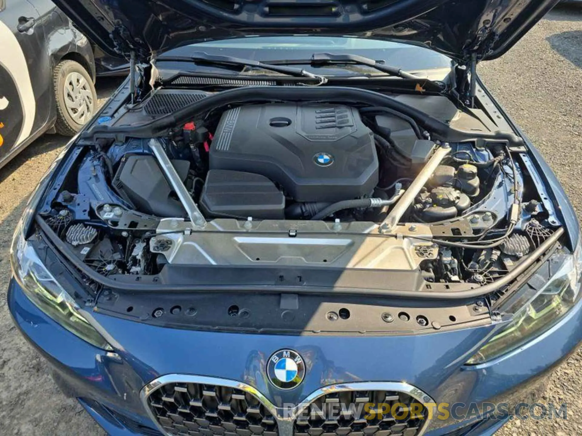 18 Photograph of a damaged car WBA73AP03PCL34451 BMW 430XI 2023