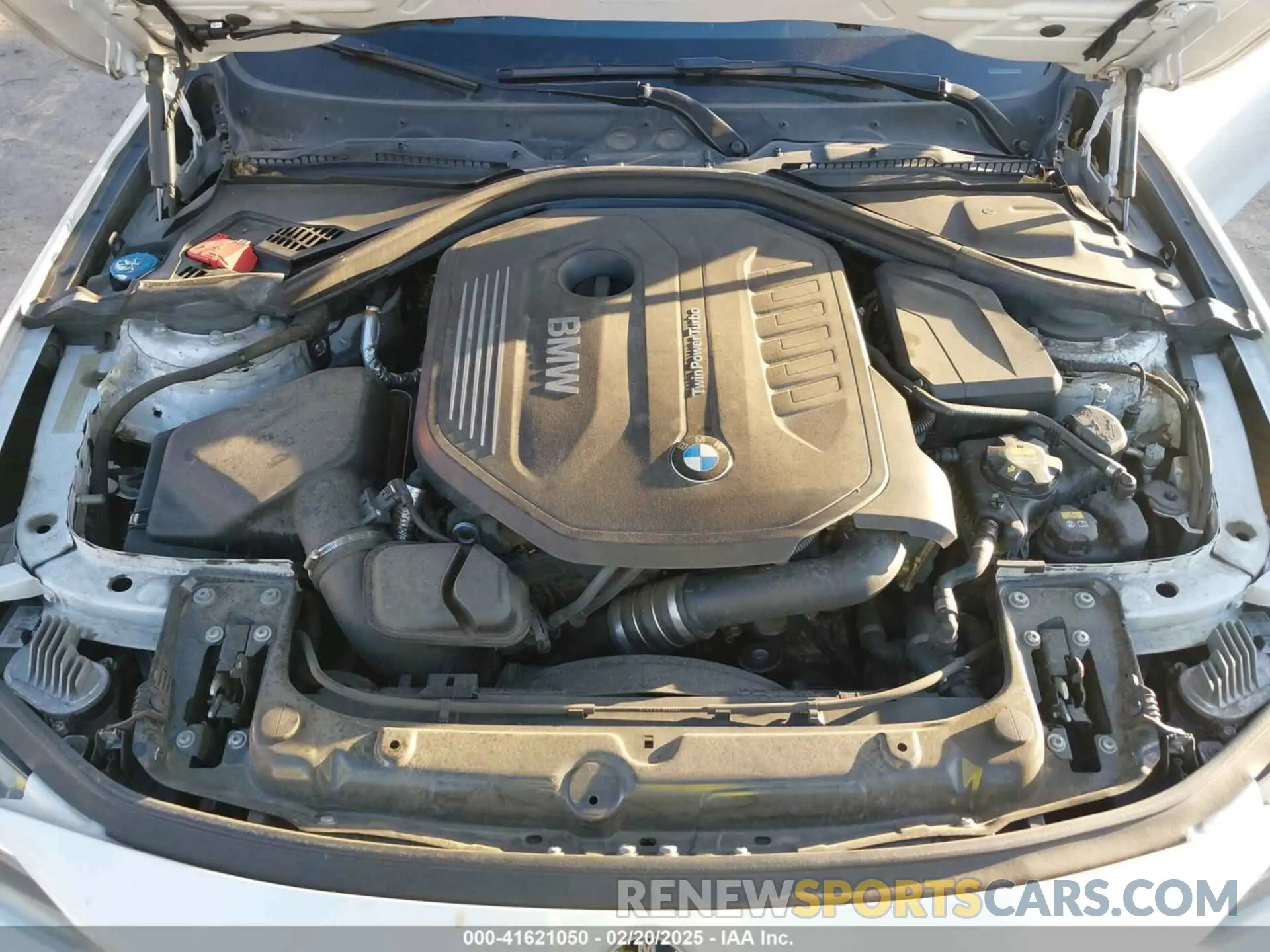 10 Photograph of a damaged car WBA4W7C50KAG52453 BMW 440I 2019