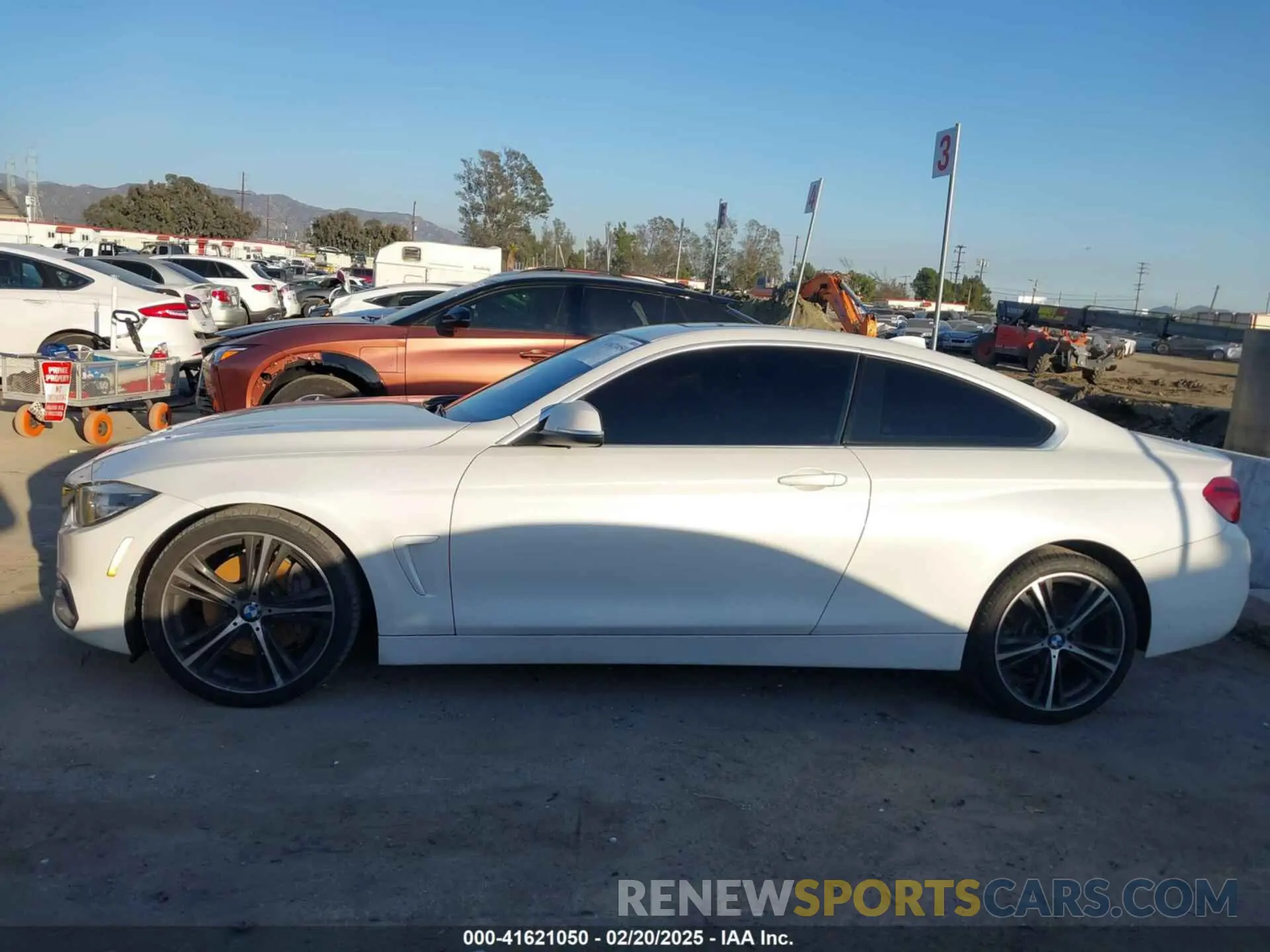 14 Photograph of a damaged car WBA4W7C50KAG52453 BMW 440I 2019