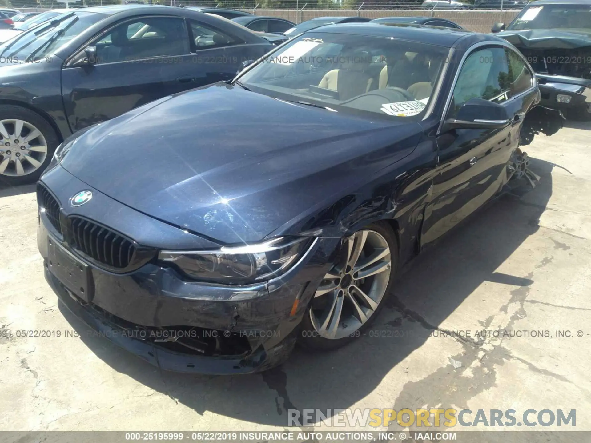 2 Photograph of a damaged car WBA4W7C51KAG52333 BMW 440I 2019