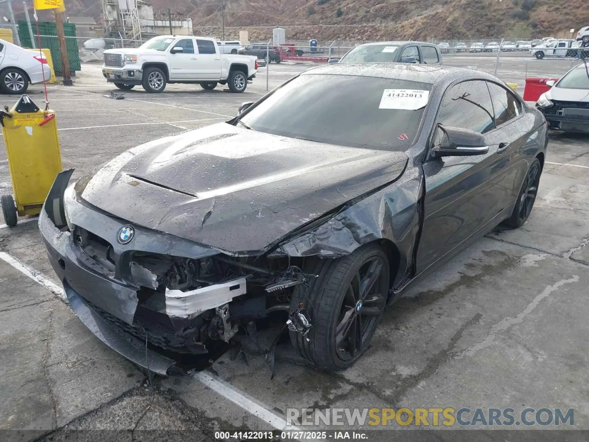 2 Photograph of a damaged car WBA4W7C59KAG52225 BMW 440I 2019