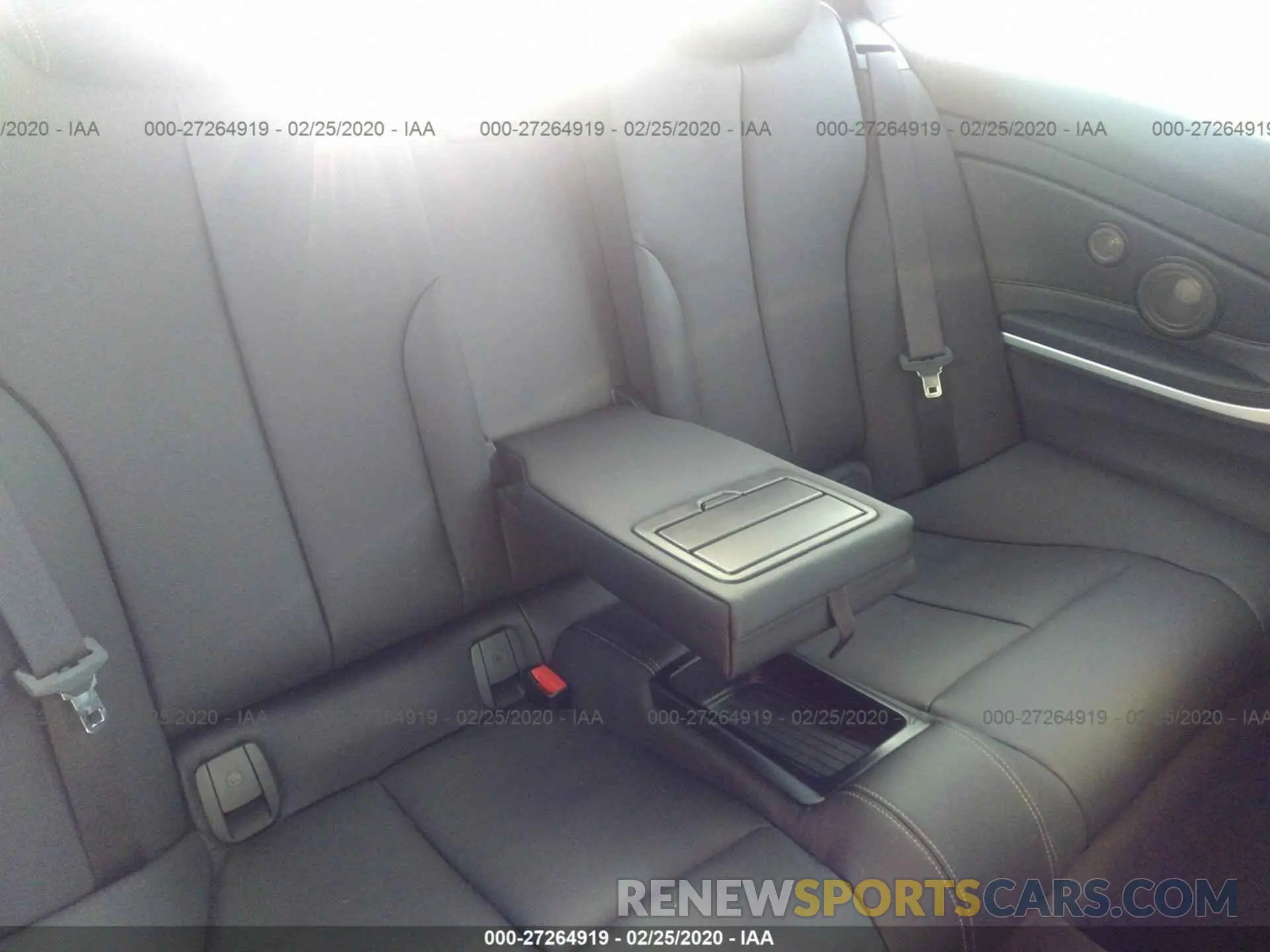 8 Photograph of a damaged car WBA4W7C5XKAG52413 BMW 440I 2019