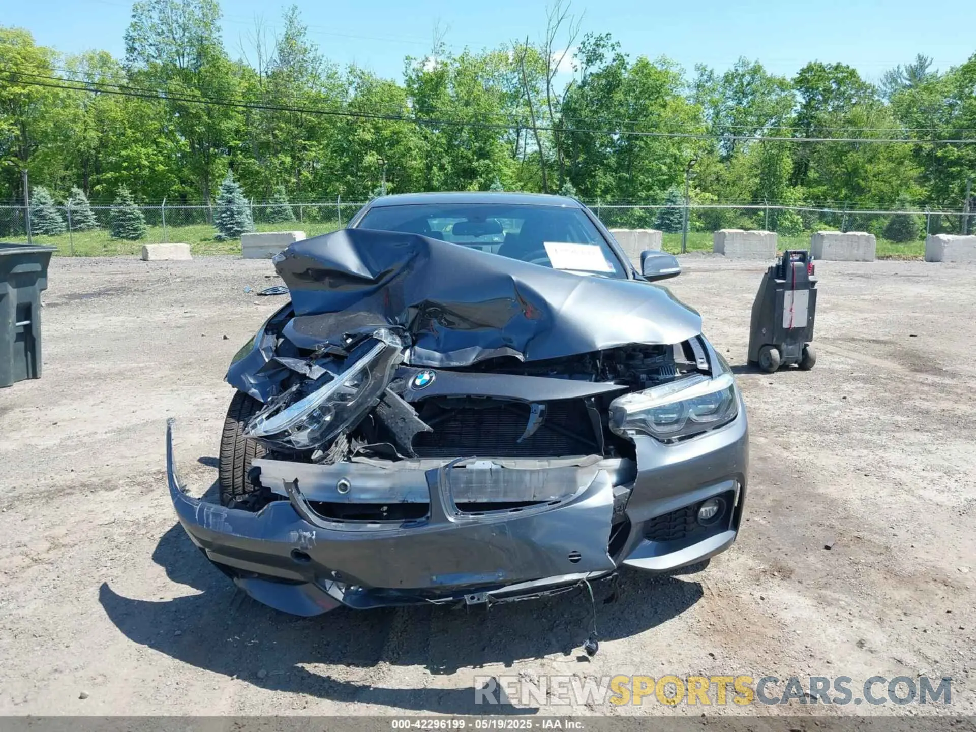 12 Photograph of a damaged car WBA4W9C56KAF94960 BMW 440I 2019