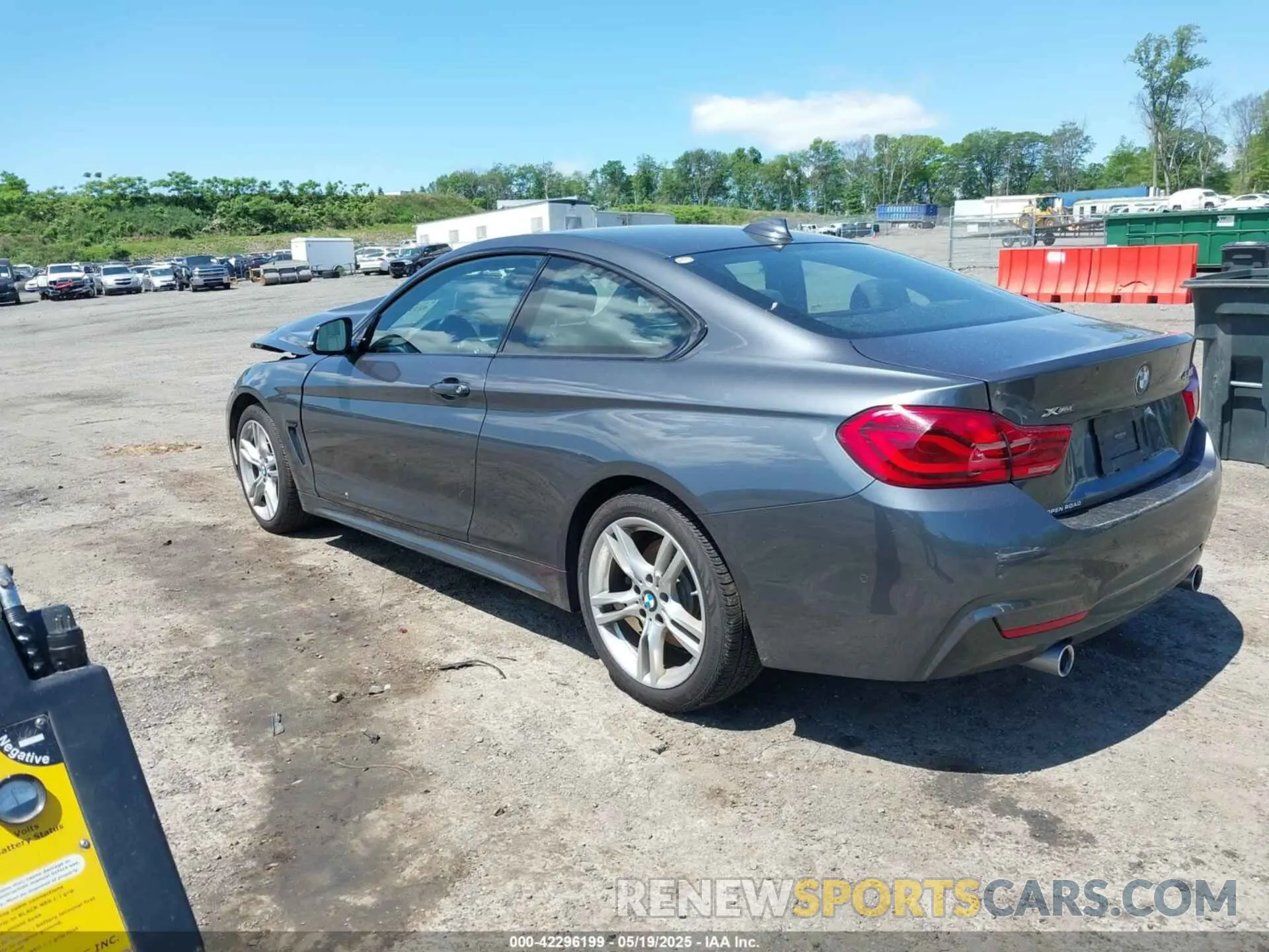 3 Photograph of a damaged car WBA4W9C56KAF94960 BMW 440I 2019