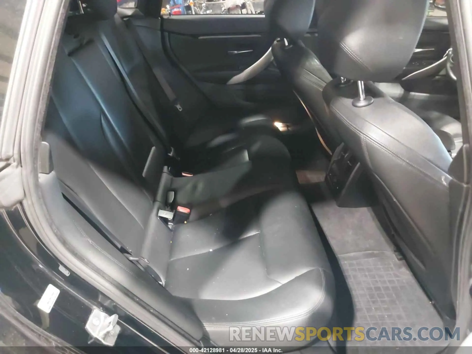 8 Photograph of a damaged car WBA4J7C57KBM75468 BMW 440I GRAN COUPE 2019