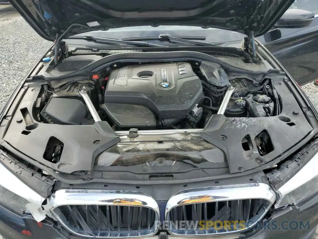 11 Photograph of a damaged car WBAJA5C50KBX49102 BMW 5 SERIES 2019