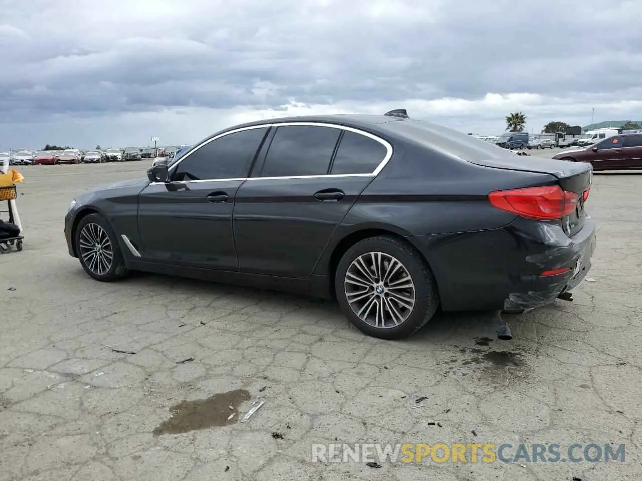 2 Photograph of a damaged car WBAJA5C50KBX86778 BMW 5 SERIES 2019