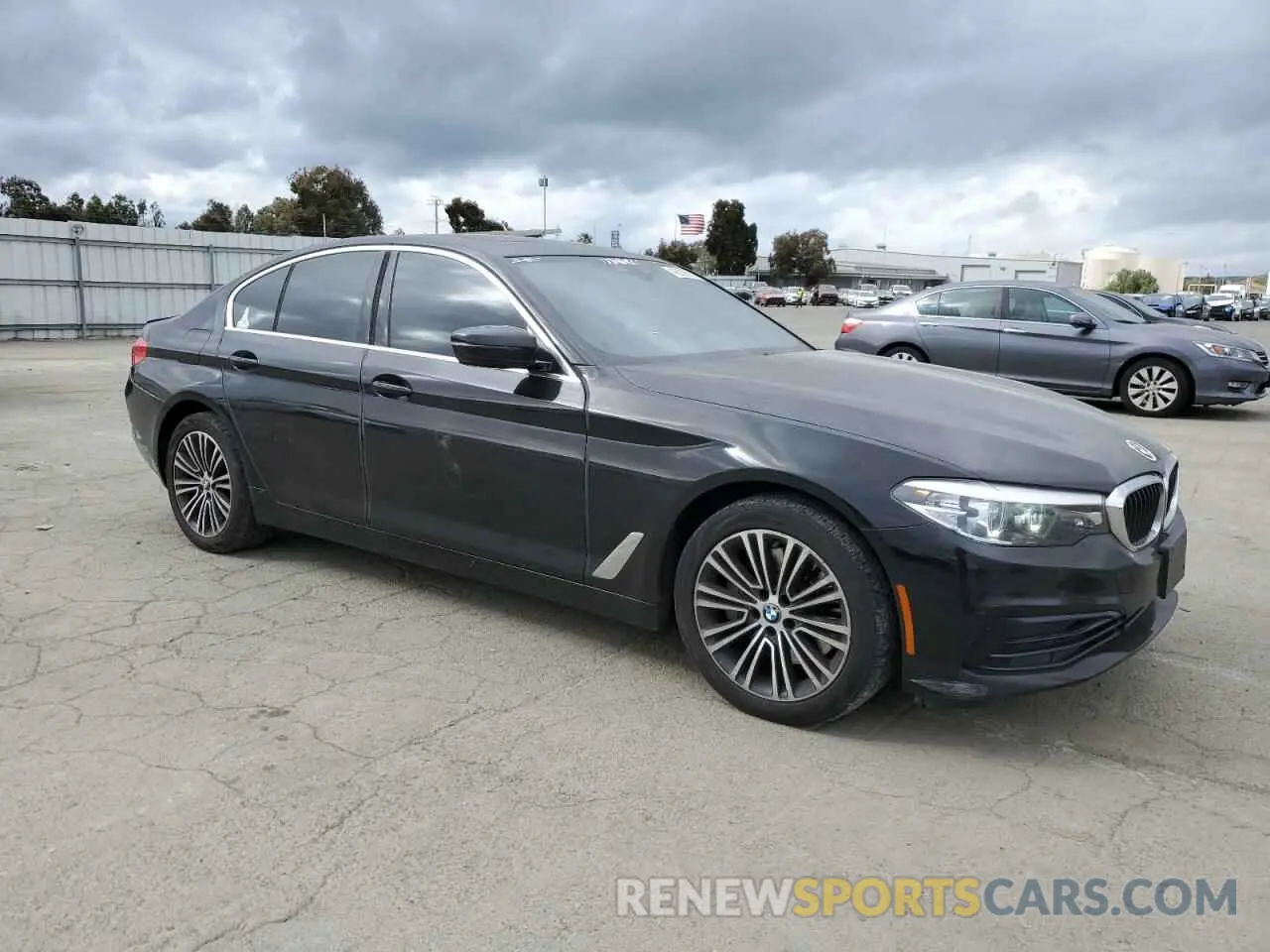 4 Photograph of a damaged car WBAJA5C50KBX86778 BMW 5 SERIES 2019