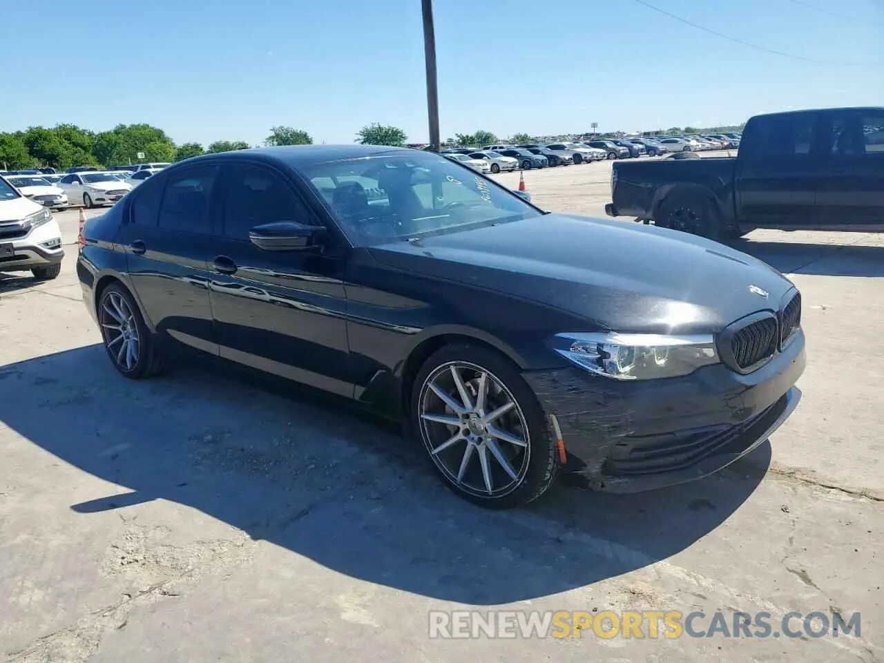 4 Photograph of a damaged car WBAJA5C50KG900345 BMW 5 SERIES 2019