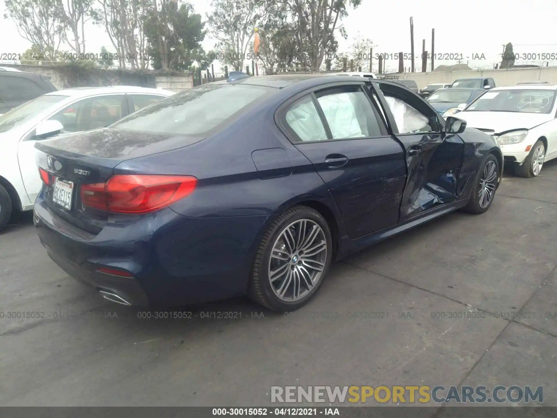 4 Photograph of a damaged car WBAJA5C50KWW33553 BMW 5 SERIES 2019