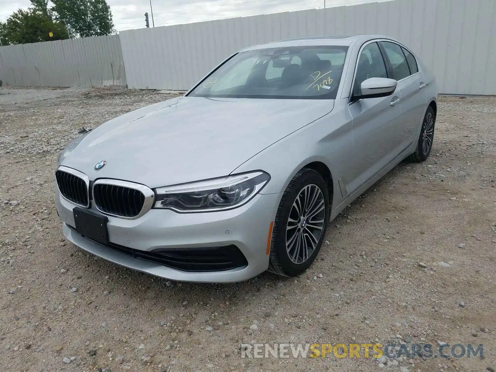 2 Photograph of a damaged car WBAJA5C50KWW37098 BMW 5 SERIES 2019