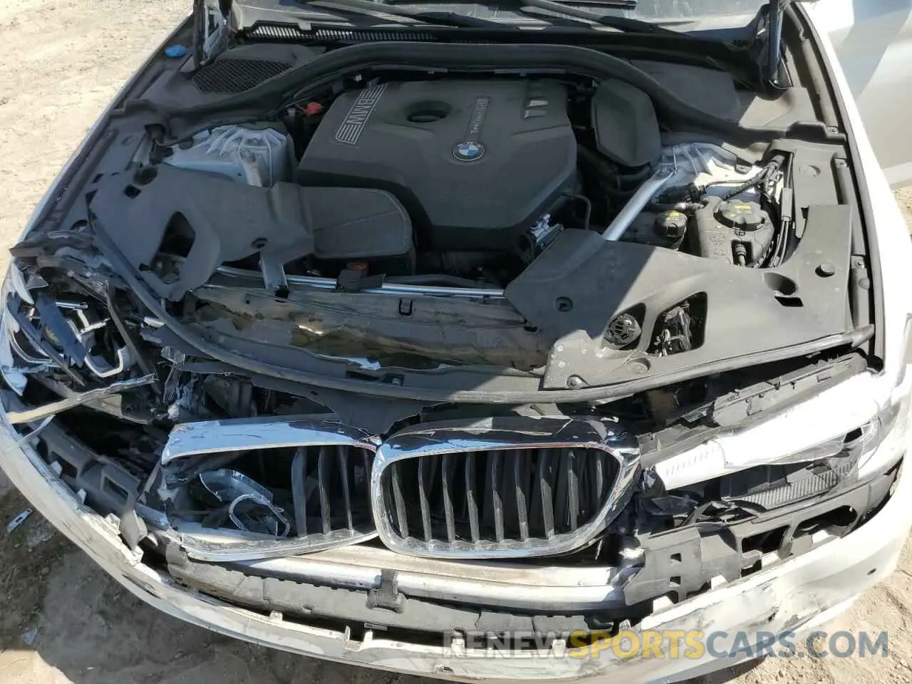 11 Photograph of a damaged car WBAJA5C51KG901181 BMW 5 SERIES 2019