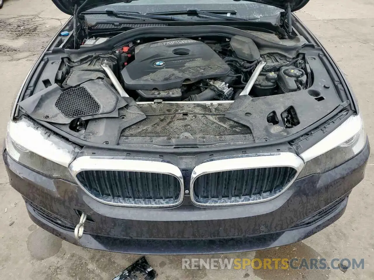 11 Photograph of a damaged car WBAJA5C51KG901214 BMW 5 SERIES 2019