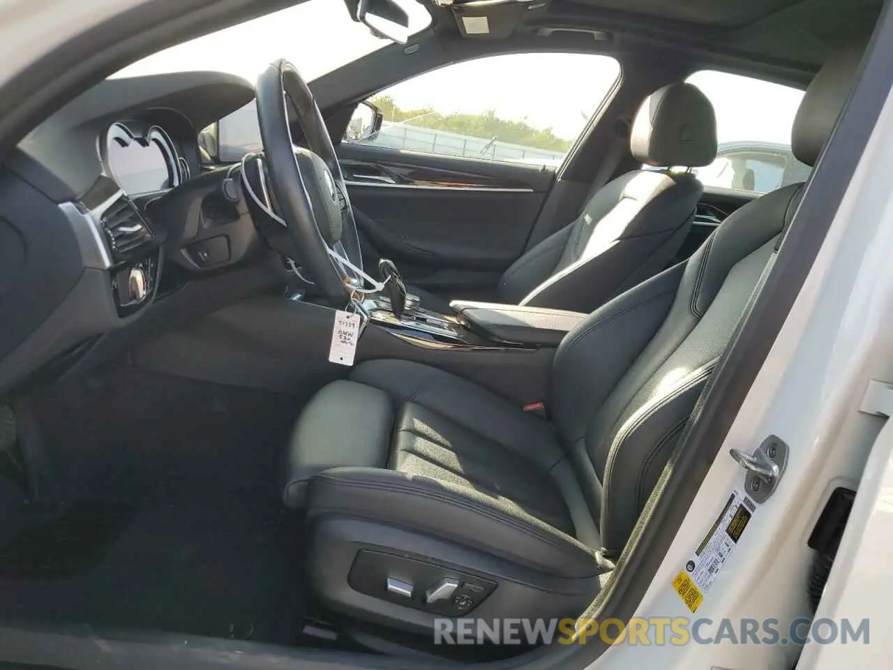7 Photograph of a damaged car WBAJA5C51KWA57961 BMW 5 SERIES 2019