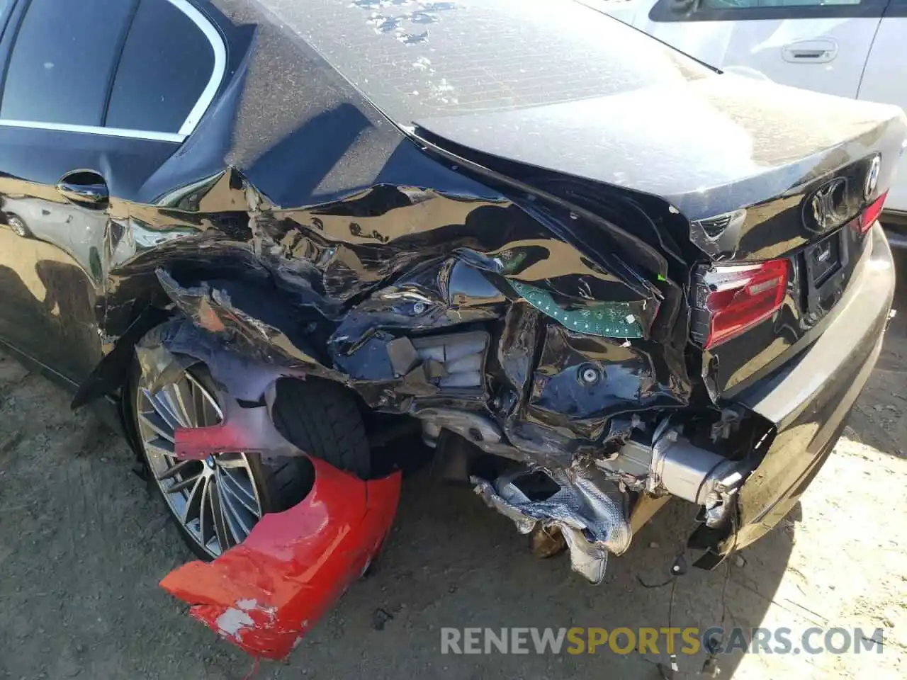 9 Photograph of a damaged car WBAJA5C51KWW00657 BMW 5 SERIES 2019